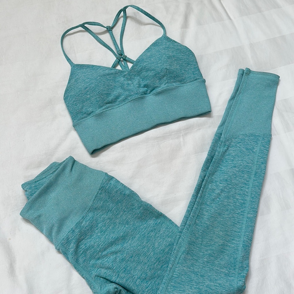 Alo Alosoft High Waist Lounge Legging & Sports Bra Set
